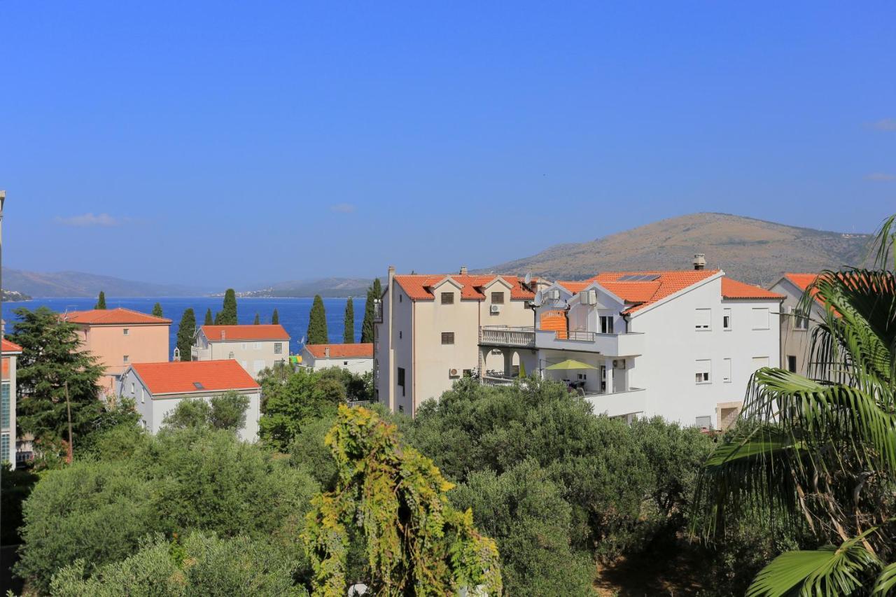 Apartments By The Sea Okrug Gornji, Ciovo - 1069 Τρογκίρ Εξωτερικό φωτογραφία